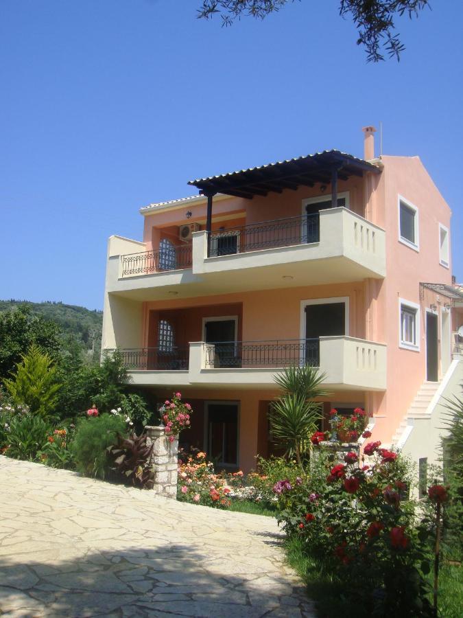 Philippos Hotel Apartments Nikiana Exteriér fotografie