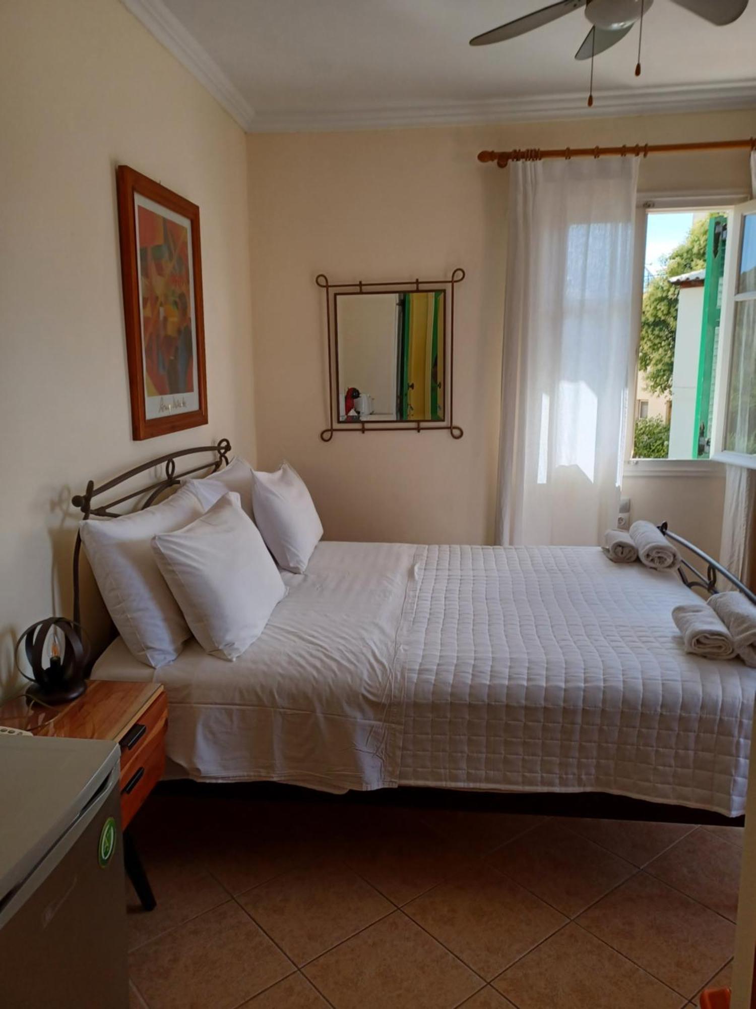 Philippos Hotel Apartments Nikiana Exteriér fotografie